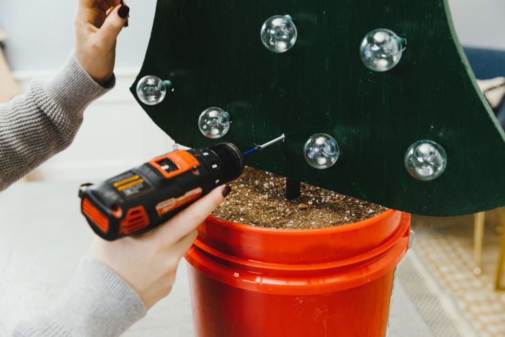 Крепление елки